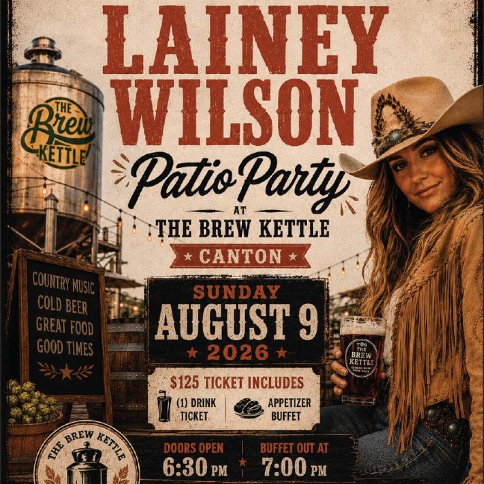 Lainey Wilson's patio party announcement