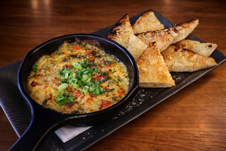 SPINACH ARTICHOKE DIP