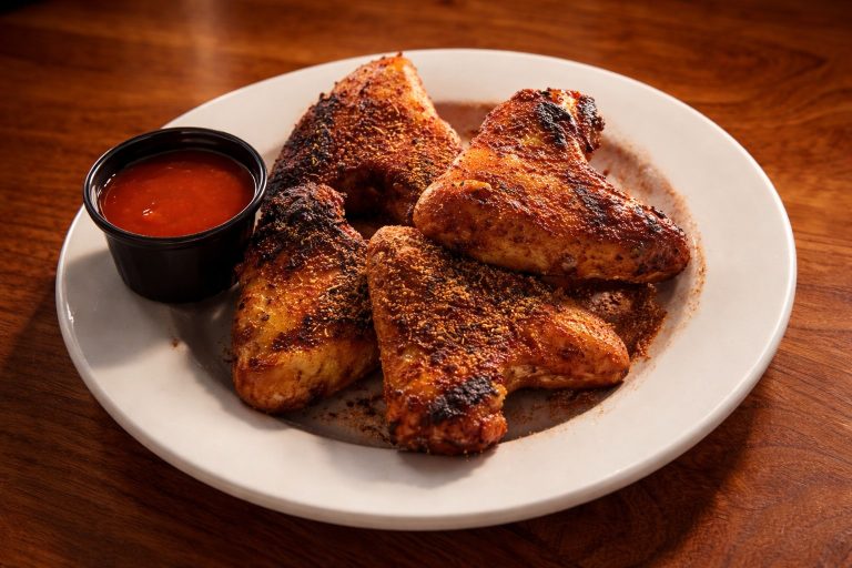 SMOKEHOUSE WINGS (4pc) 